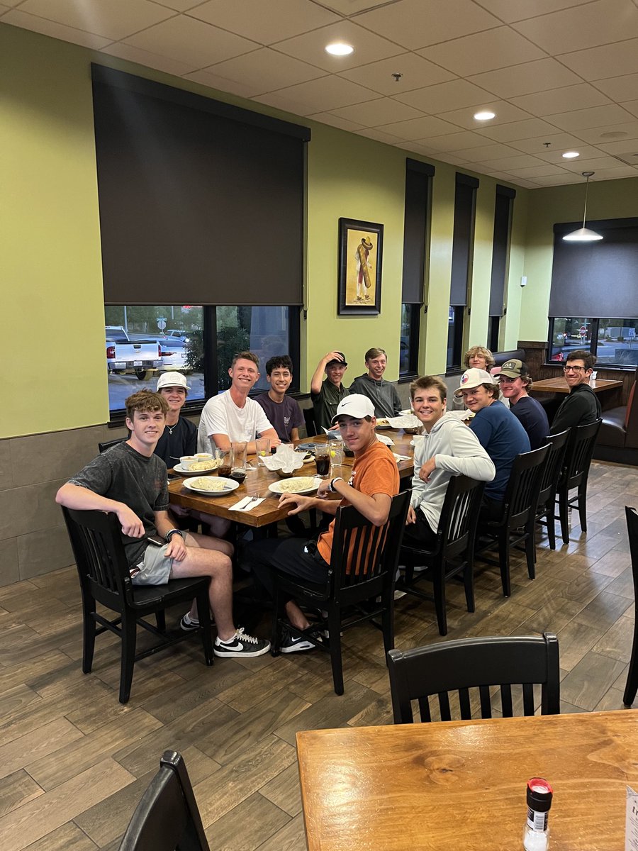 SVHSGOLF's tweet photo. Pregame meal! 36 Holes @ Falconhead tomorrow!🏌🏻🏌🏻‍♂️ https://t.co/ubd6kCANty