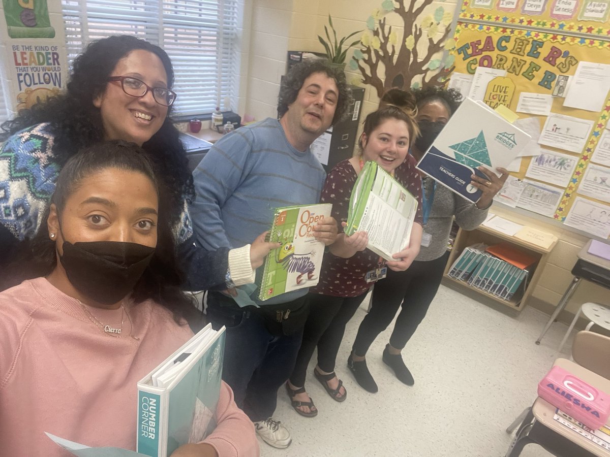 DebraLucado's tweet photo. DES teachers participated in a curriculum and resource scavenger hunt. #everystudenteveryday @DogwoodES_Prin @nashaeb https://t.co/EK0kcqSUO1