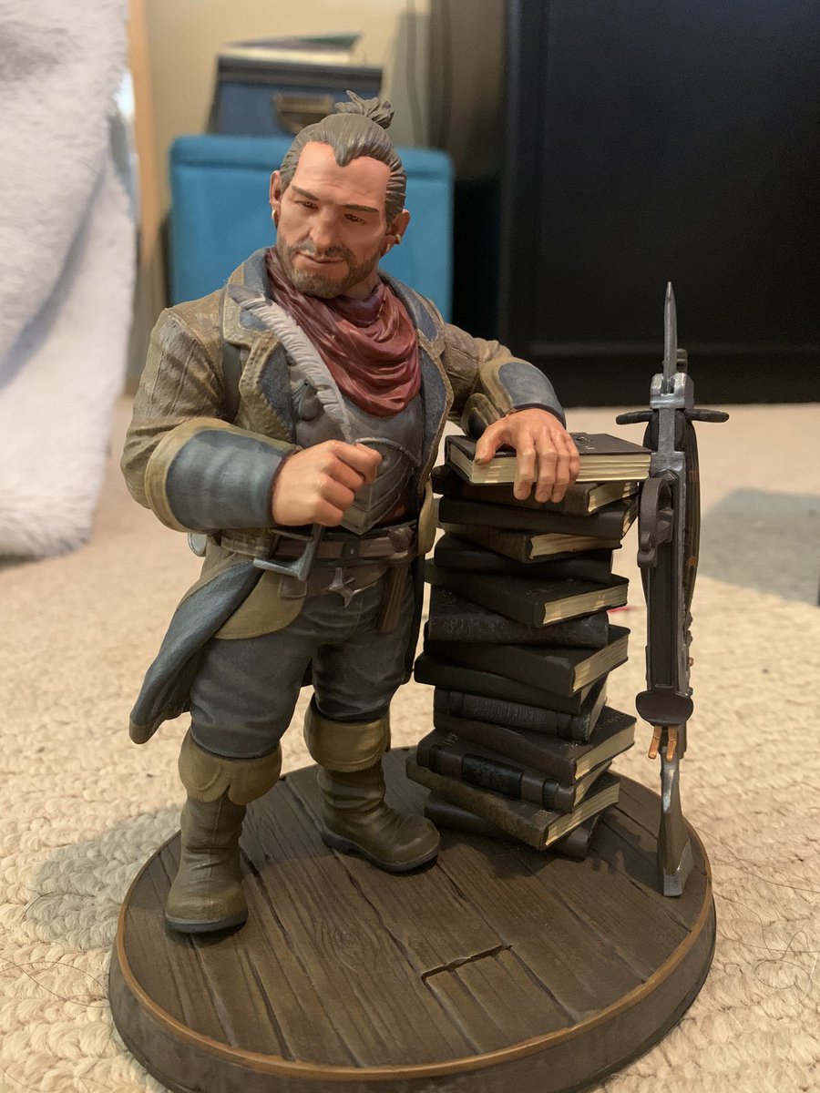 KomboInKombat's tweet photo. My Varric statue arrived today! So happy to add this to the collection! #dragonage #darkhorse #varric https://t.co/5Z9N6E35Ex