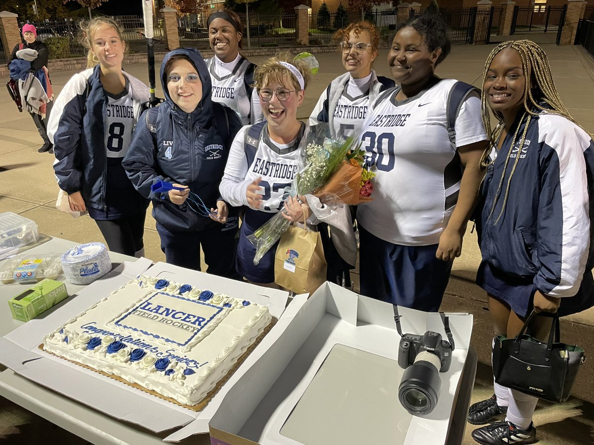 BluedogFoto's tweet photo. Lady Lancer Field Hockey Senior night! Win over Webster Schroeder!! Congrats Girls!! @EICSD @Eastridge_EICSD https://t.co/QwJ4Uy5aZG