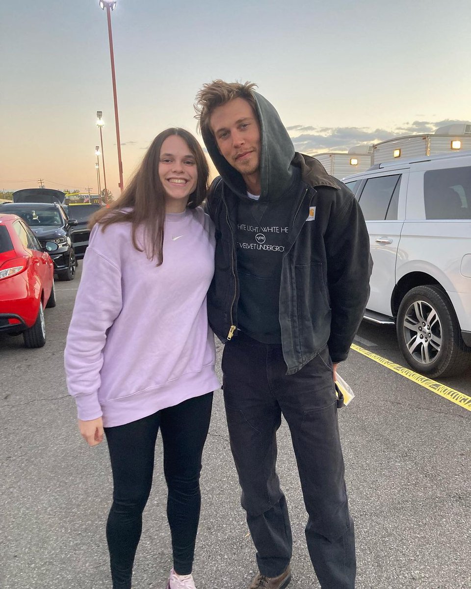 austinbennyfeyd's tweet photo. Austin with a Fan in Ohio he is the softest person https://t.co/Cb0aajBh9Y
