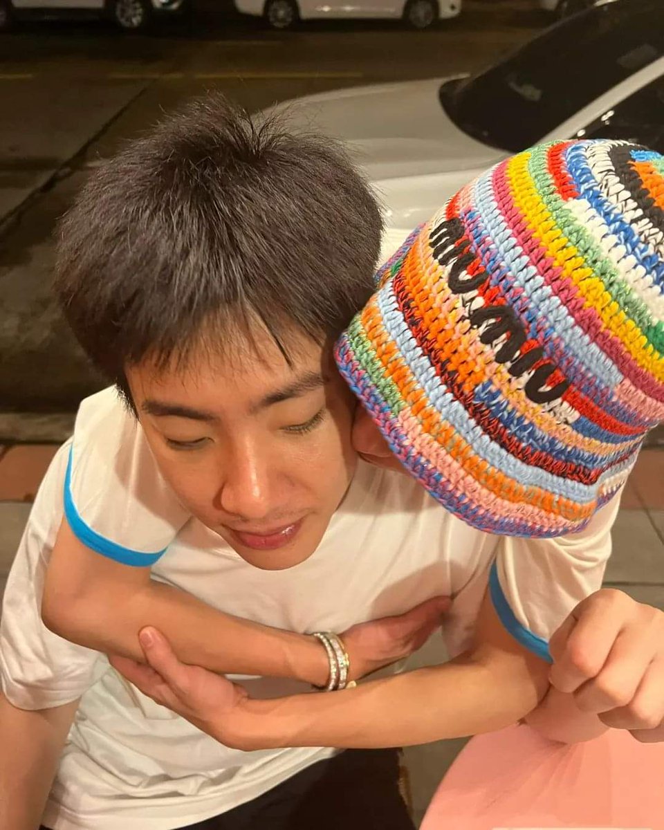 offgunmex's tweet photo. Utilicemos #interfanswithOGforever para mostrar el amor que le tenemos a OffGun 💚
Se merecen un fandom unido como siempre ha pasado
#ออฟก้น #offjumpol #gunatthaphan #NotMeSeries #SafeHouseSS3 #PuppyHoney #TheoryOfLove https://t.co/OOrQSwA453