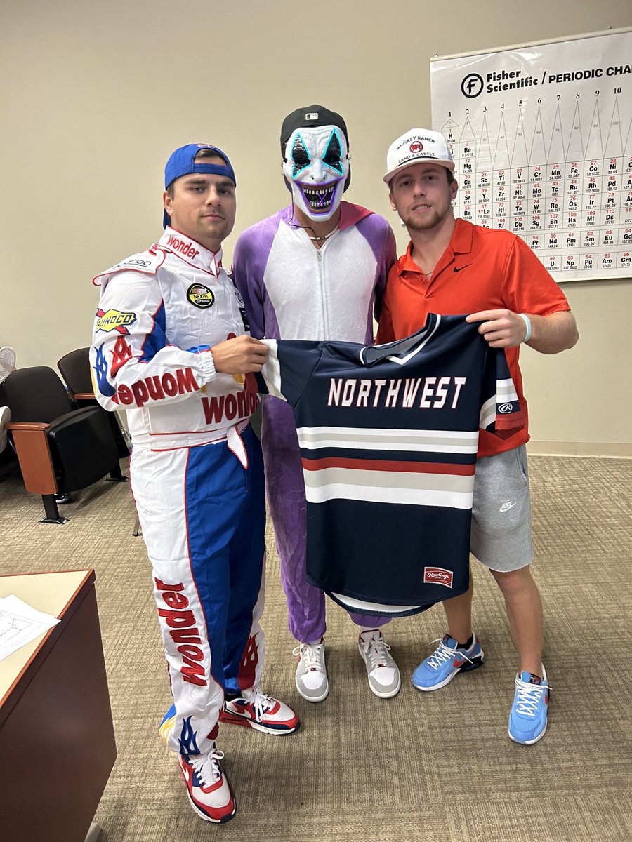 The teams have been drafted and the 2022 NWCC World Series is one day away! Game 1 is Tuesday at 6 pm! FREE Hot Dogs/Drinks! Come join us. #ranggang #rangerup #WeAreNorthwest #maccc