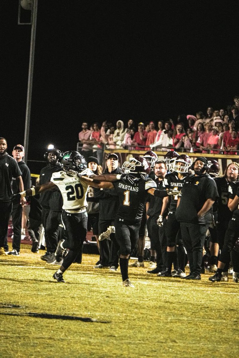 SVHS_Athletics1's tweet photo. FNL Spartans vs Weddington shoutout to @BryceJohnson028 
for the GREAT pics!
@AGHoulihan 
@UCPSNCAthletics 
@SVHSPrin_Dad 
@SVBBallCoach 
@SVSpartans_FB https://t.co/SCXyBHe3py
