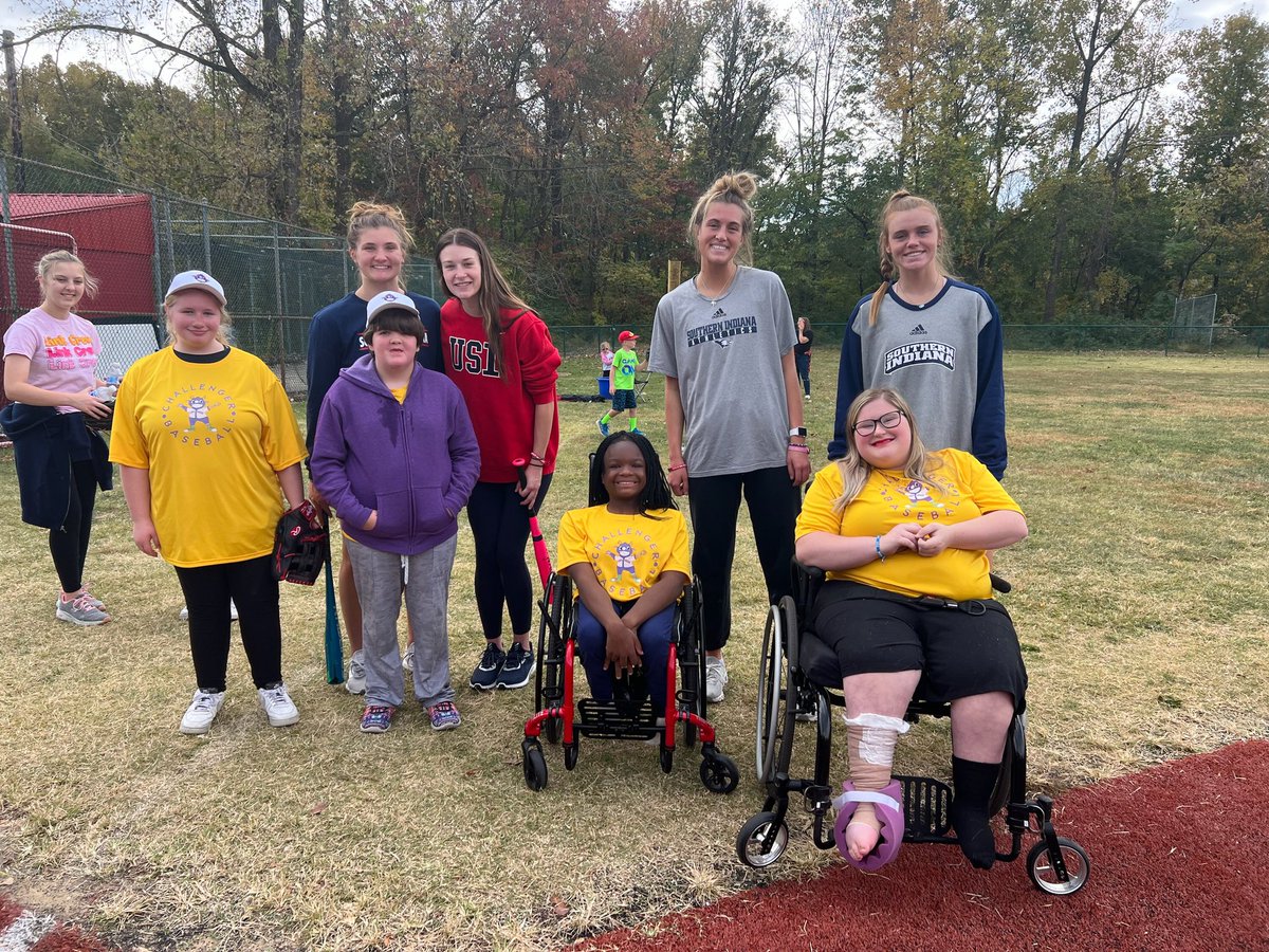 RandaD21's tweet photo. Always a great time sharing the field with the Highland Challenger League Baseball Program! So much fun! ❤️⚾️🔵#ExceptionalKids @usiwbb https://t.co/Ba1ffsoBpK