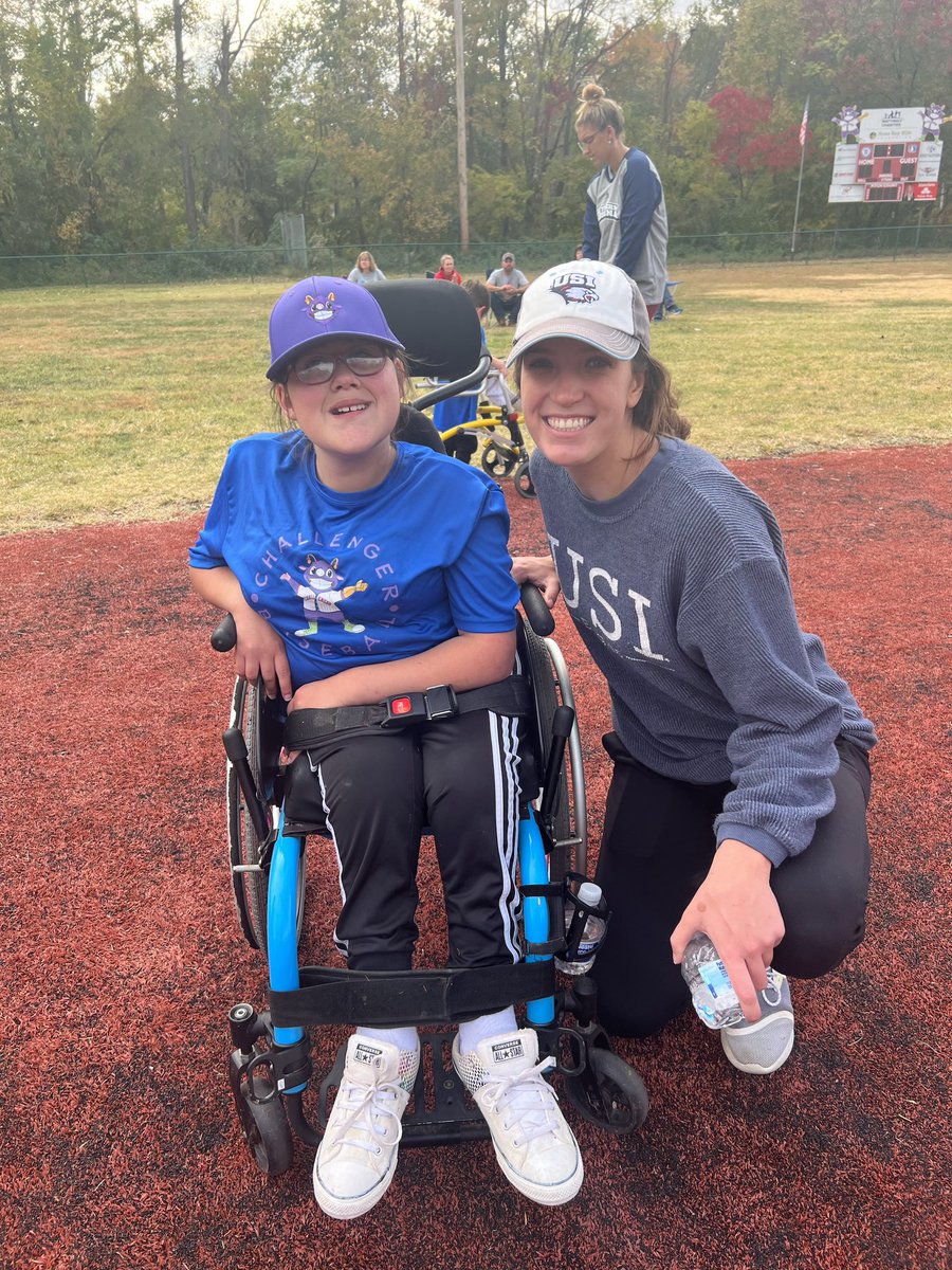 RandaD21's tweet photo. Always a great time sharing the field with the Highland Challenger League Baseball Program! So much fun! ❤️⚾️🔵#ExceptionalKids @usiwbb https://t.co/Ba1ffsoBpK