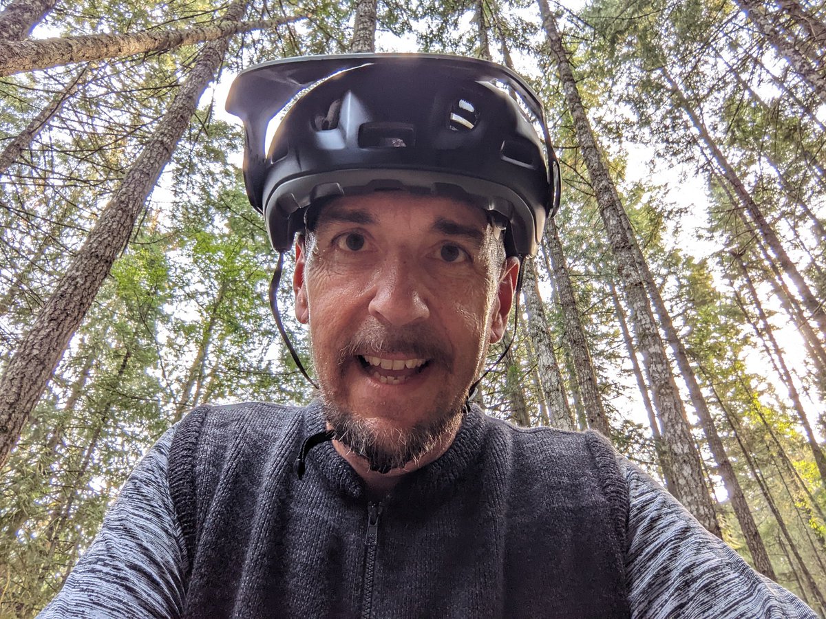 E_PaulZehr's tweet image. When, near the end of a pretty grueling off-road ride, you take one more side trail only to discover halfway through that you misread the map and the very small up with the very welcoming down is for the other direction.
😂
#cycling #mapfail