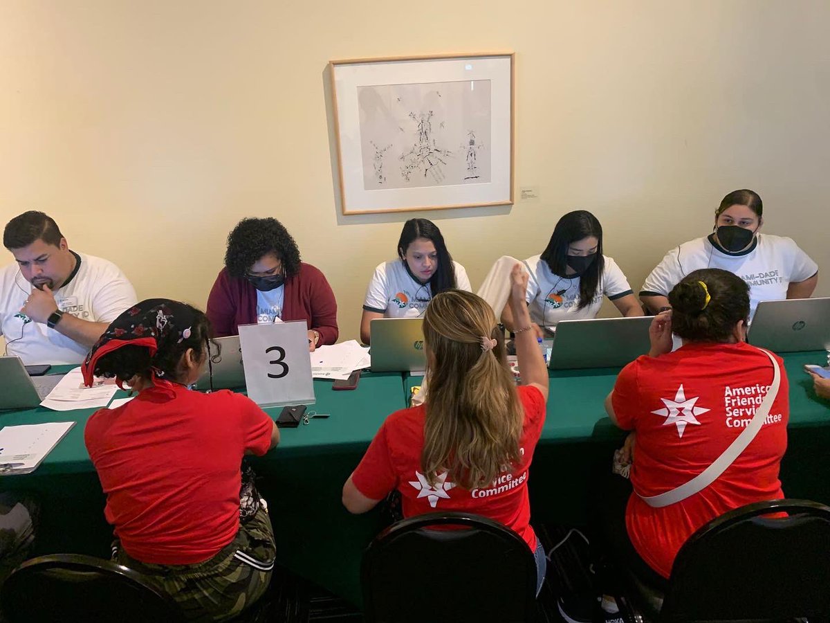 Mariabil's tweet photo. El día de hoy y después de mucho esfuerzo y lucha se realizó el 1er Clinic en Miami Dade para obtener un #communityID 

Estuvimos ahí  apoyando a los miembros de la comunidad que vinieron a buscarlo.

Un ID comunitario le da a las personas un sentido de pertenencia a la comunidad https://t.co/7wI9IbYH7i
