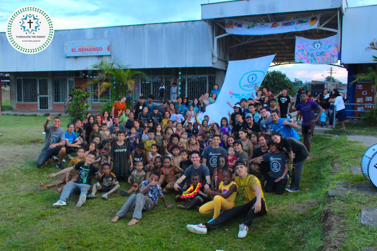 TibiRident's tweet photo. ¡GRACIAS REMANSO! 🥳
Gracias a nuestros voluntarios activos, líderes, voluntarios por un día y todos aquellos que donaron para que nuestra Misión fuera posible. ⛑️ 
Más de 70 niños, más de 60 voluntarios y madres cabeza de hogar nos acompañaron en el Camino a una Sonrisa. 🤍💙💚 https://t.co/HsCbGNd0Ej