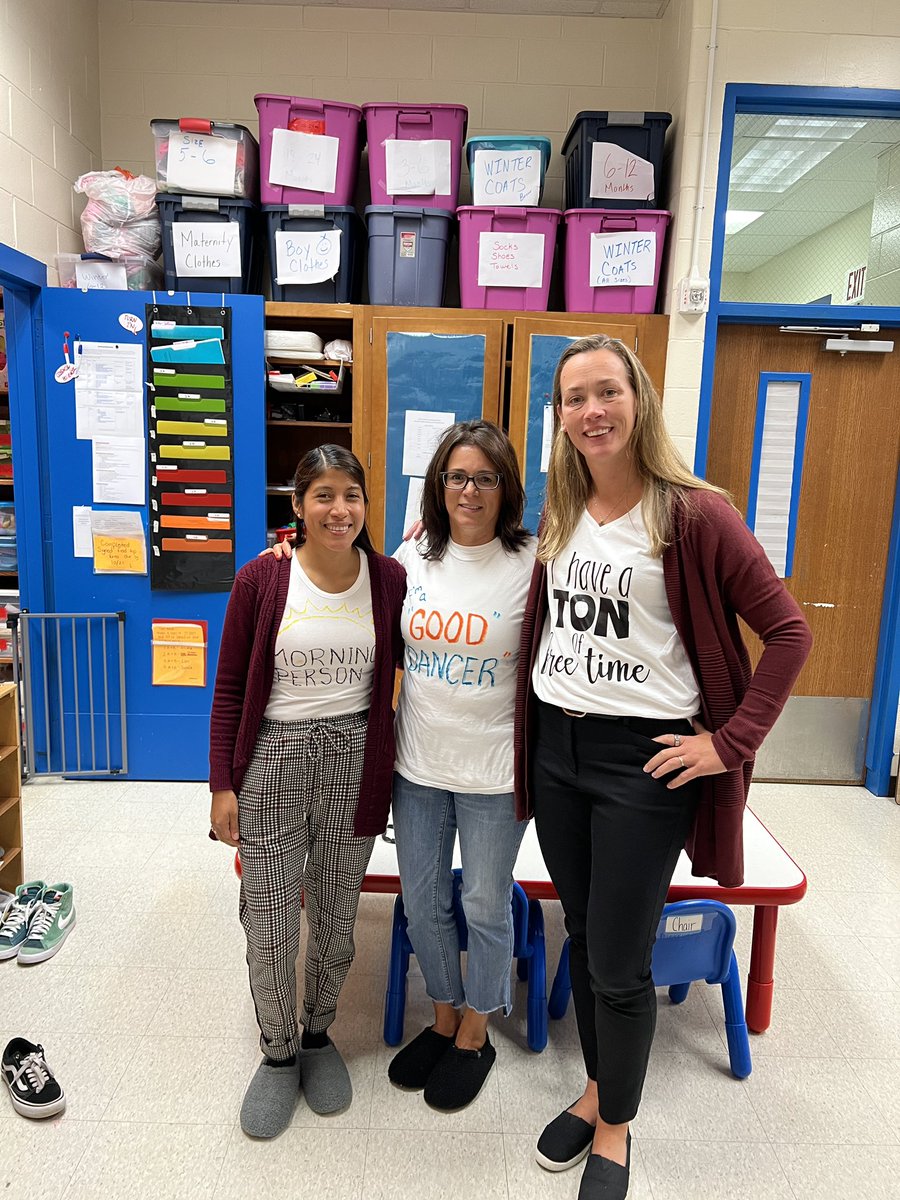 EricaKeane3's tweet photo. DHS spirit week- Monday- “White lies day” Best department- FCS &amp; Little Hatters!👍🏻 #schoolspirit @DanburyBOG @MrDPrincipalDHS https://t.co/6KdSE3uj5T