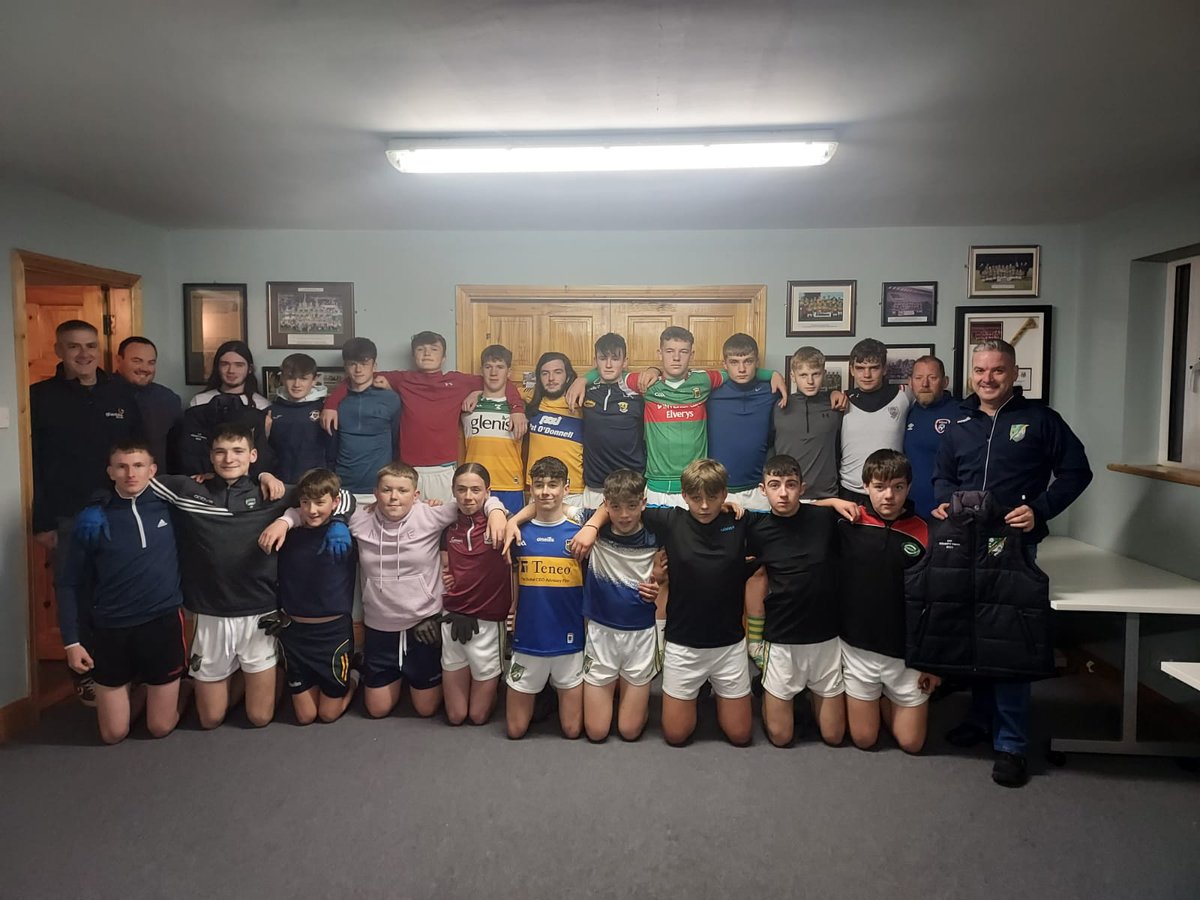 MouseDavis4's tweet photo. Proud of our boys come Sunday hopefully do back to back titles fiends for life hon 17s boys of marshalstown https://t.co/OYQclOd5KF