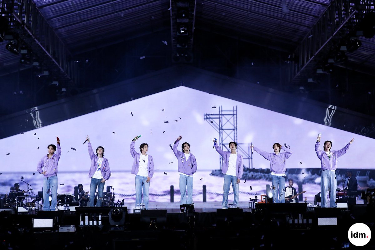 xxxaleeeeee's tweet photo. sampai jumpa di 2025 apobangpo💜
REST OF MY LIFE
WE WILL WAIT FOR YOU
WE TRUST YOU 
WE LOVE YOU BTS💜
#ForeverWithBTS https://t.co/QBY7VNk7rA