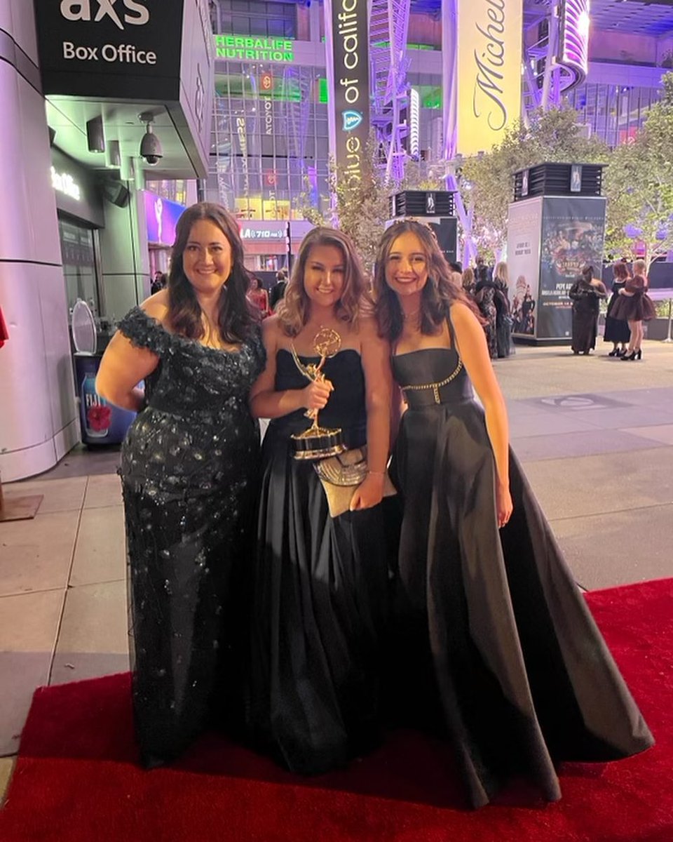 Alpha Phi tweet media