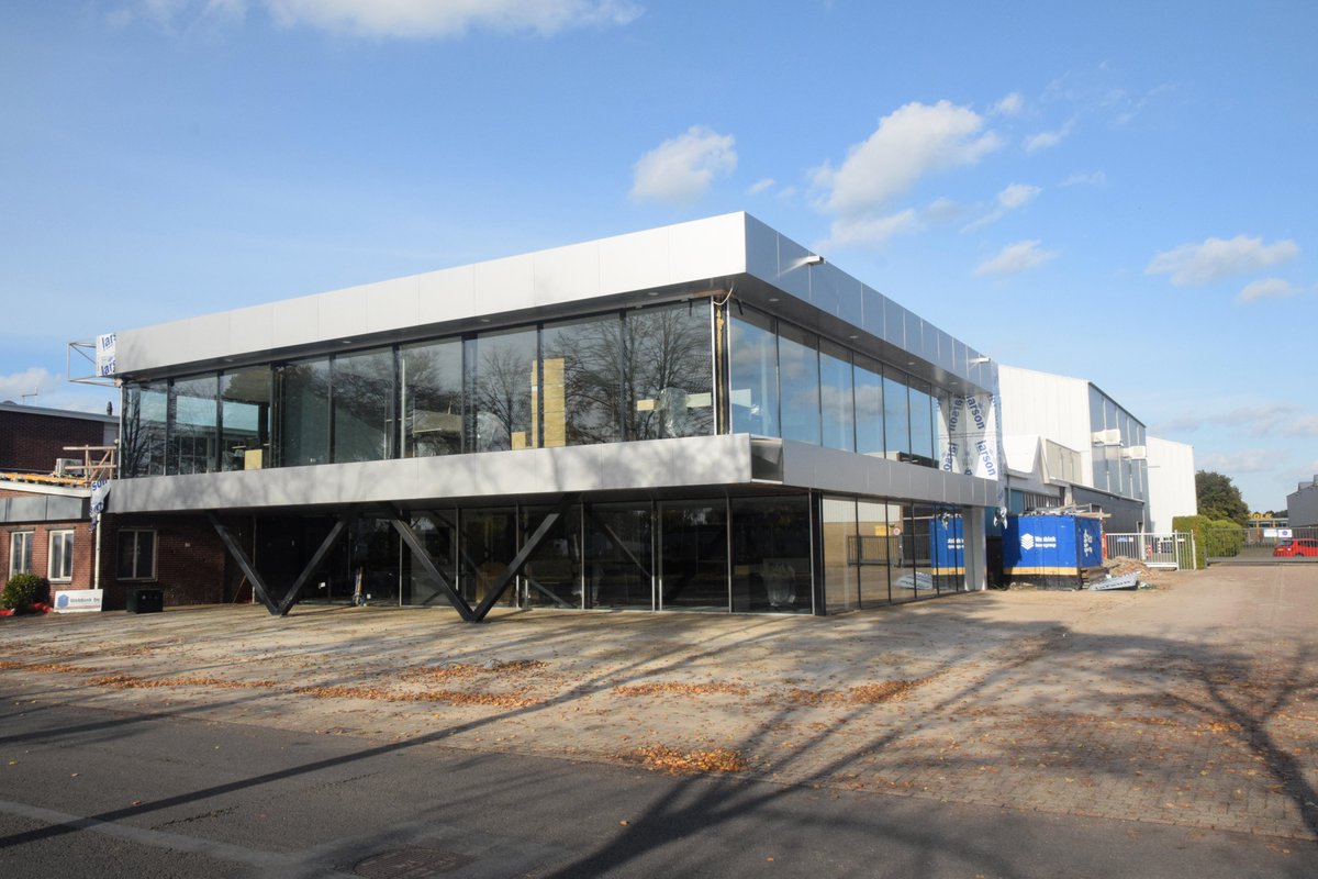geleraaf's tweet photo. Nieuw kantoor voor Boessenkool machinefabriek. Bijna Klaar https://t.co/IL0TJdHCP3