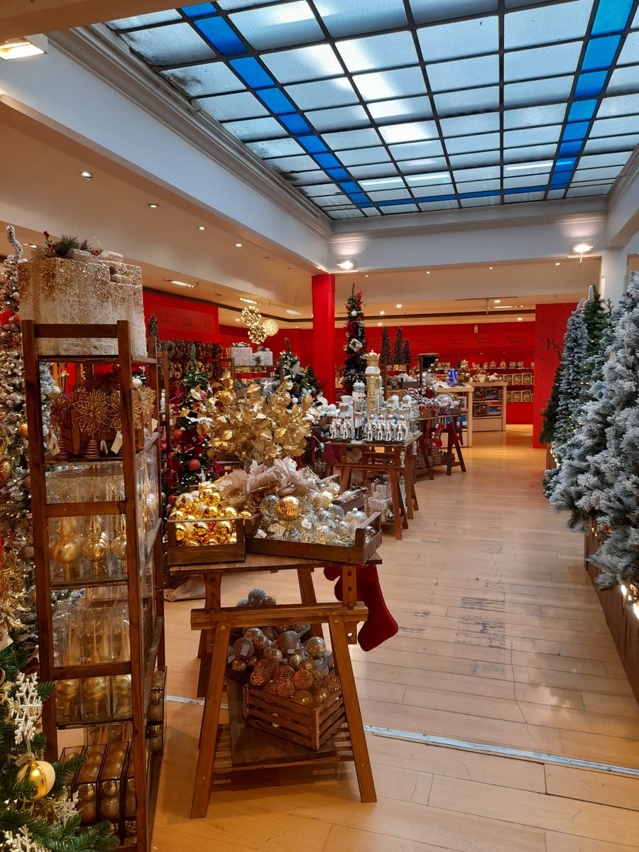 bennicantu's tweet photo. buon natale https://t.co/3rh0BSLJO4