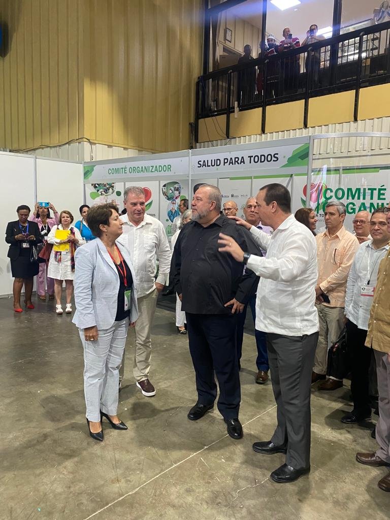 Abre sus puertas XV Feria Comercial Salud para Todos y I Feria Internacional de Turismo Médico y Bienestar. #Cuba. @JorgeLuisPerd20 <a href="/JLBrocheLorenzo/">Jorge Luis Broche Lorenzo</a> <a href="/MMarreroCruz/">Manuel Marrero Cruz</a> <a href="/japortalmiranda/">José Angel Portal Miranda</a>