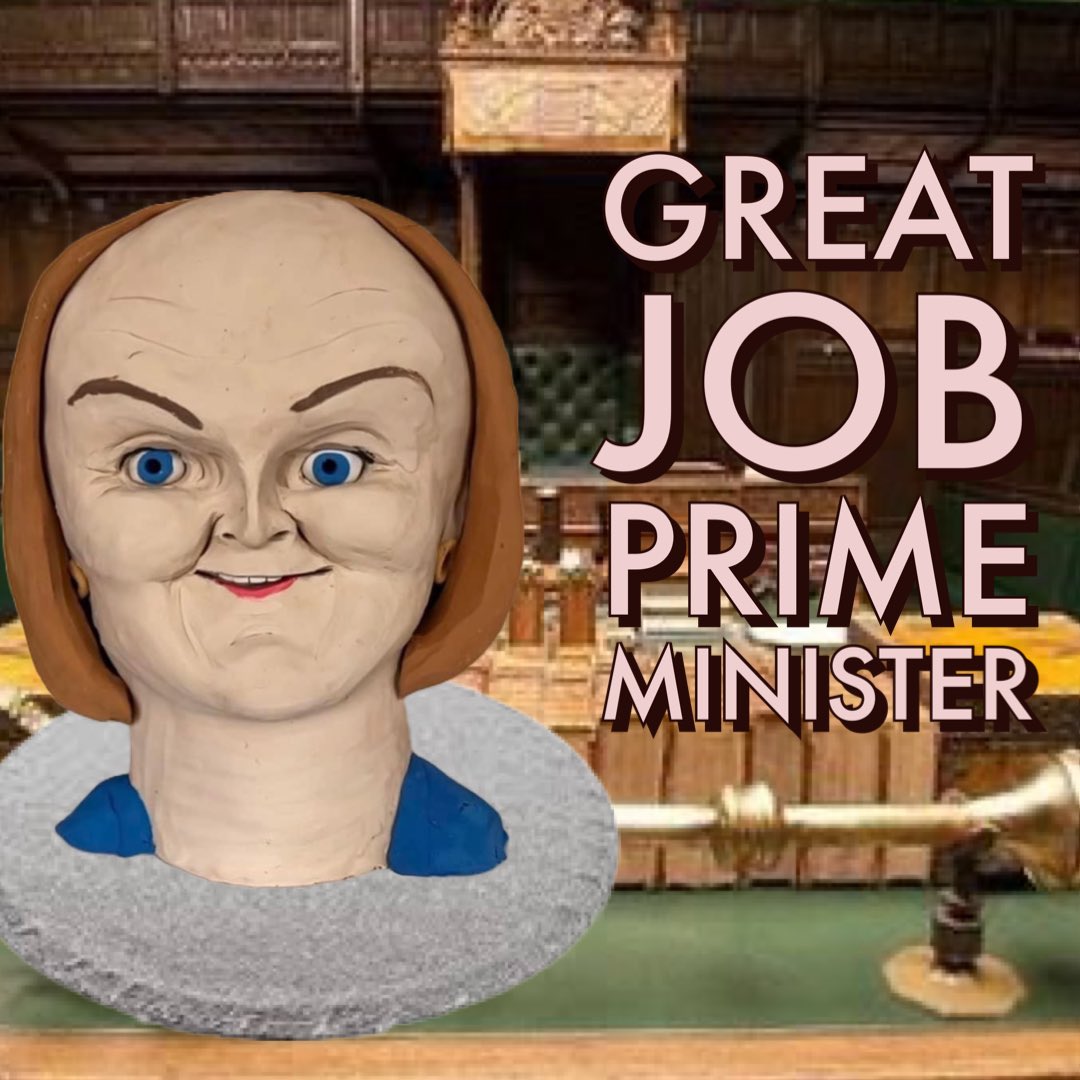 Dave1RO's tweet image. Baked @trussliz a cake 🎂 to tell her what a  great job she’s doing for her Veterans👌🏻#ExpectationReality 😆
#LestWeForget🇬🇧💂🏼‍♂️