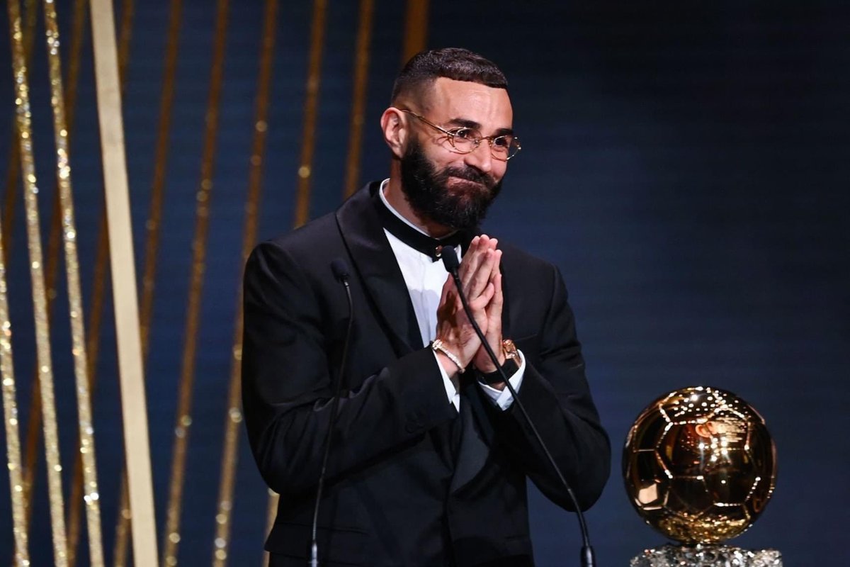 MWaleed291's tweet photo. ES EL BALON DE ORO..
KARIIIIM BENZEMAAAAA 🤍🤍🤍🤍👑👑👑 https://t.co/YUDP3oIN6d