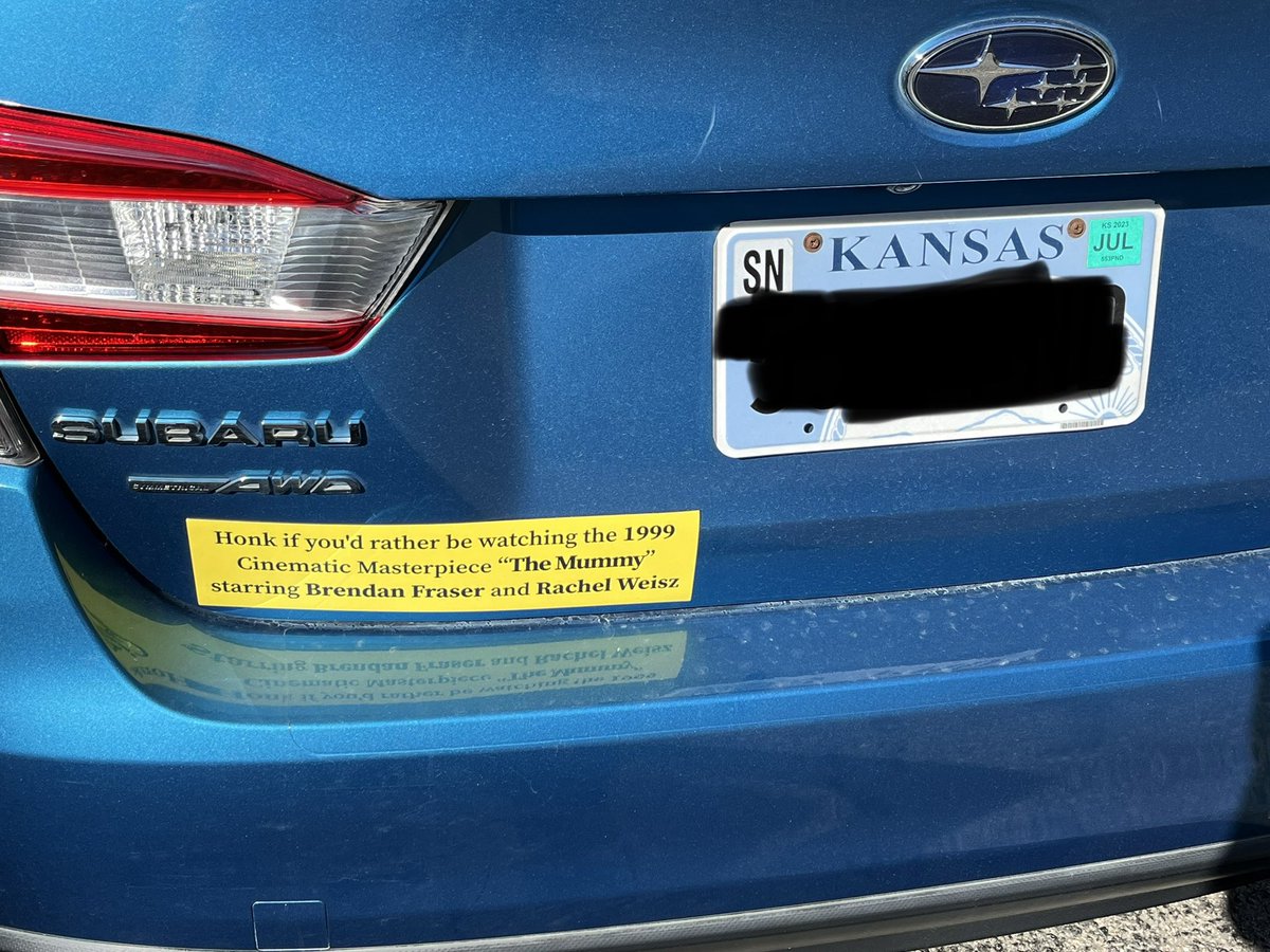 KneisGuy's tweet photo. New fashion for my car https://t.co/R82jkV3QdL