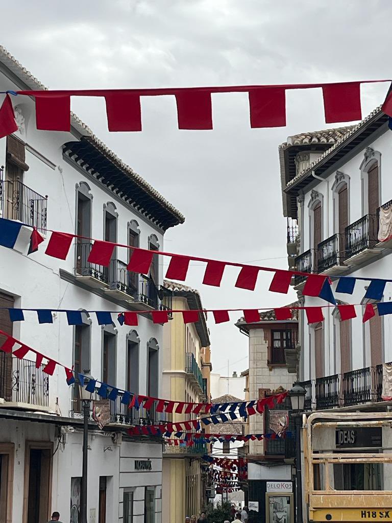 #Baza se prepara para acoger este fin de semana el II Encuentro Íbero en Basti, donde la ciudadanía y visitantes podrán disfrutar el sábado 22 de octubre de mercado y pasacalles #íbero, además de los conciertos gratuitos de Zalema y de Rose &amp; The Black Thorns