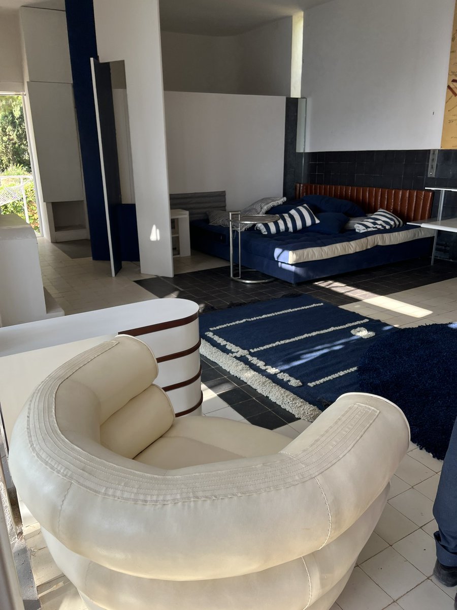 florNEWS's tweet photo. My 3rd visit to Irish architect and furniture designer Eileen Gray’s modernist masterpiece #E1027 in #Roquebrune, and already I can’t wait for the 4th! Could spend a few lifetimes marvelling at her work here. #CapModerne #CôtedAzur https://t.co/ejyI56NkvJ