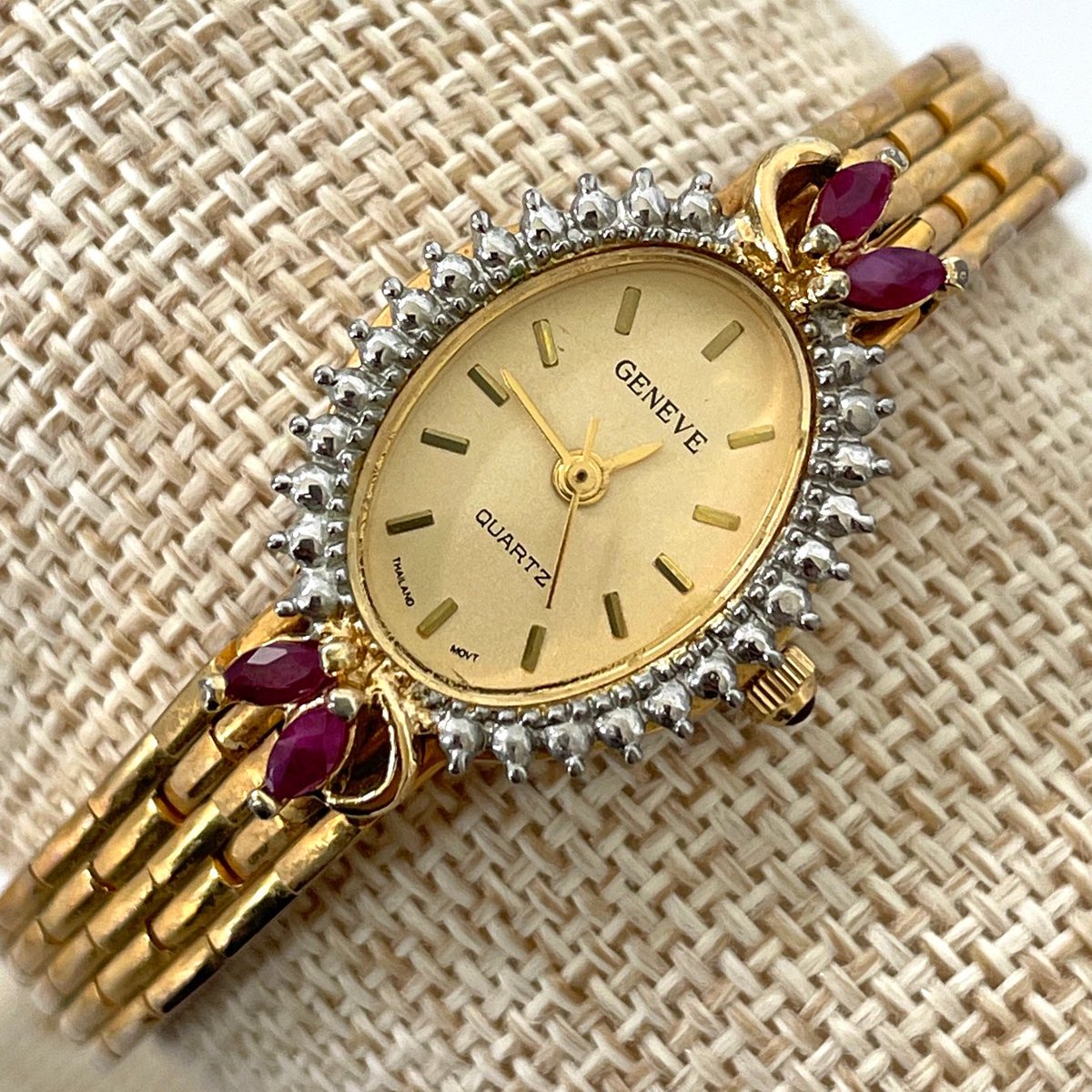 GlowingEmpires's tweet photo. Thanks for the kind words! ★★★★★ "Beautiful watch, exactly as described. This will be a gift for my Mom and I’m so excited to give it to her!" Claire M. #vintagewatch #giftsforwomen #giftsforwife #rubywatch #rubyjewelry #raspberrypink #jewelryshop https://t.co/UM0gYlqvPl https://t.co/BKpngAAEyI