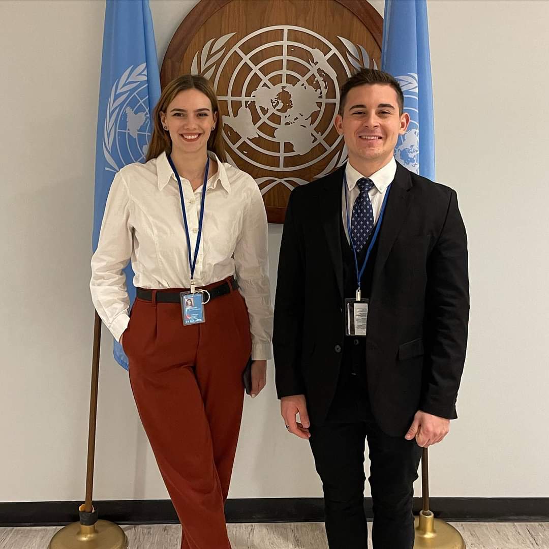 Ro_UNYD's tweet photo. 🇺🇳This week we are more than pleased to take part at the #UNGA77, in New York, as the Youth Delegates of Romania. We are proud to represent the young people of #Romania. https://t.co/rhrMiQtM8D