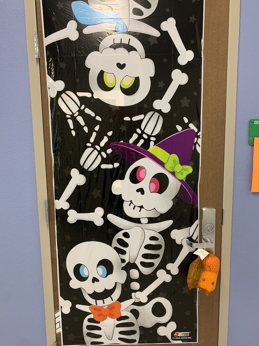 MrsBerlatsky's tweet photo. Let the Boo-who-ing begin! #VerdeK8 #VerdeVikings #GhoulsJustWantToHaveFun https://t.co/U8GX0pD5Zd