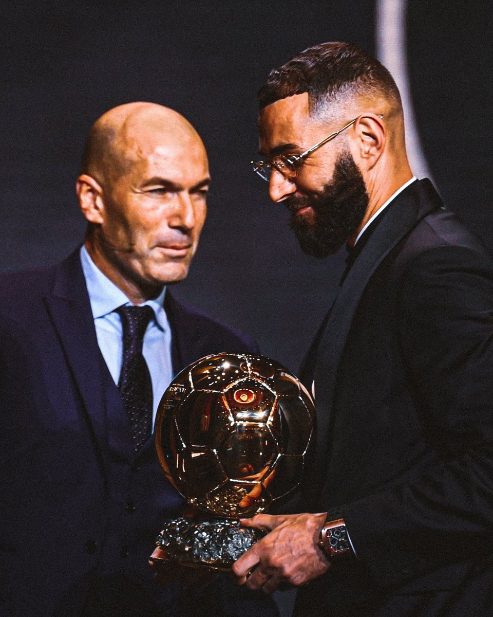 futbol_snaps's tweet photo. #BallonDor - @Benzema ✨

Believe. Nothing is Impossible.

#Benzema #KarimBemzema https://t.co/O5U8mkskKV