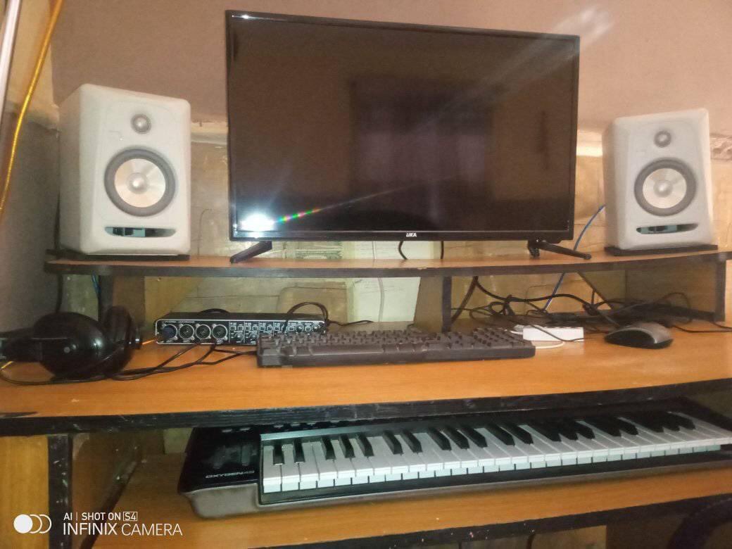 CasperDallasEnt's tweet image. This is what I do, make una help me retweet and post make customers come