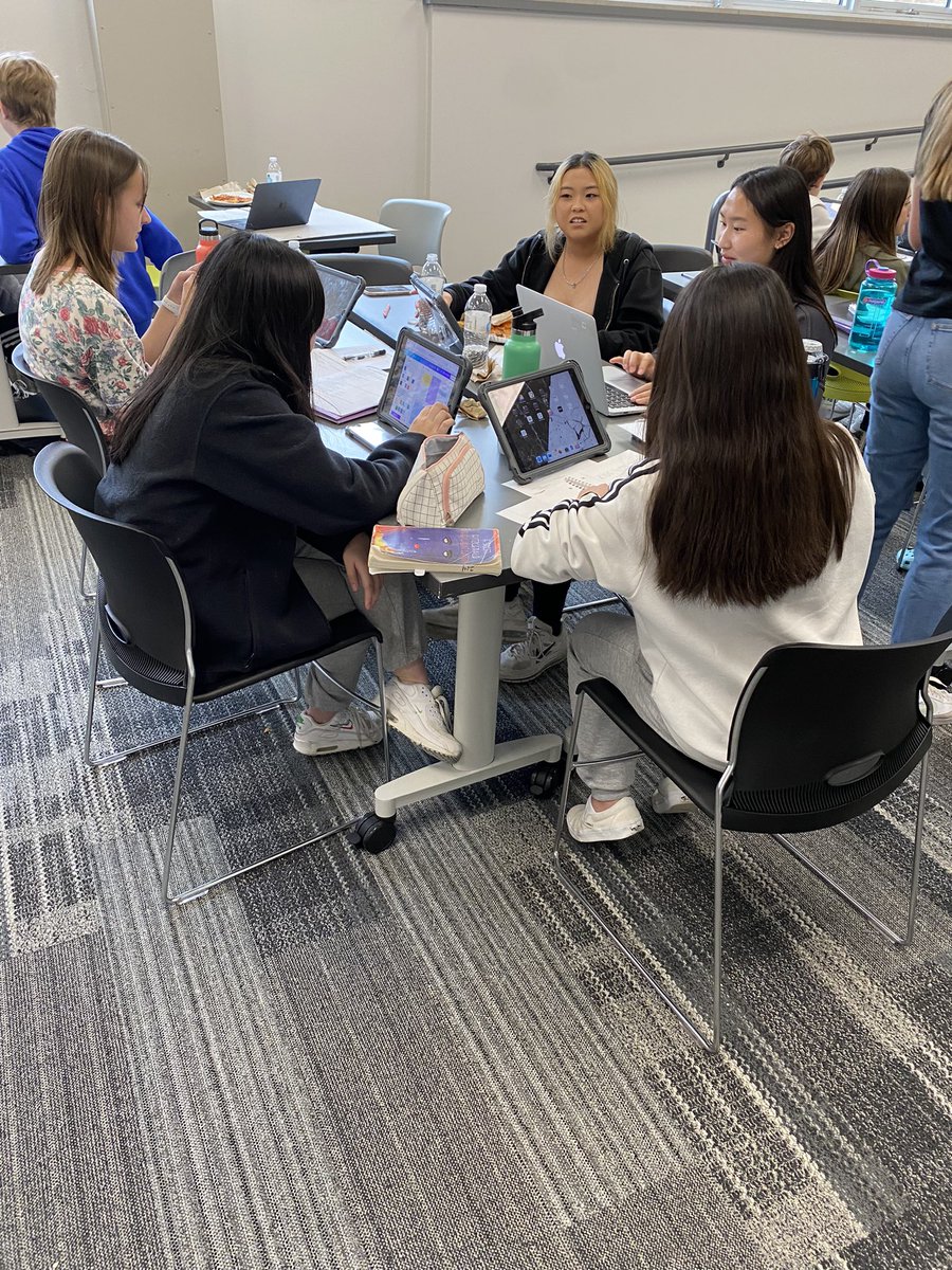 ms_long08's tweet image. DCE JH students are working hard to prepare for #KidsVoteUSA Marathon County. It’s going to be a great experience and event later this week. #everestpride @mrnerdstrom @Chad37us @ms_long08