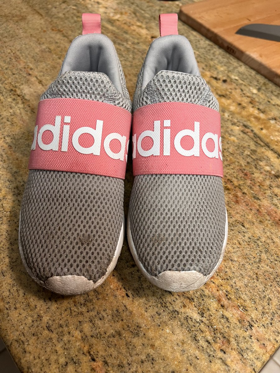 bobbyjacksonn's tweet photo. Hey @adidasUS and @Kohls i literally bought these shoes for my daughter last night and there’s already holes in them after 1 wear. What the heck?! https://t.co/8iEKKhioBo