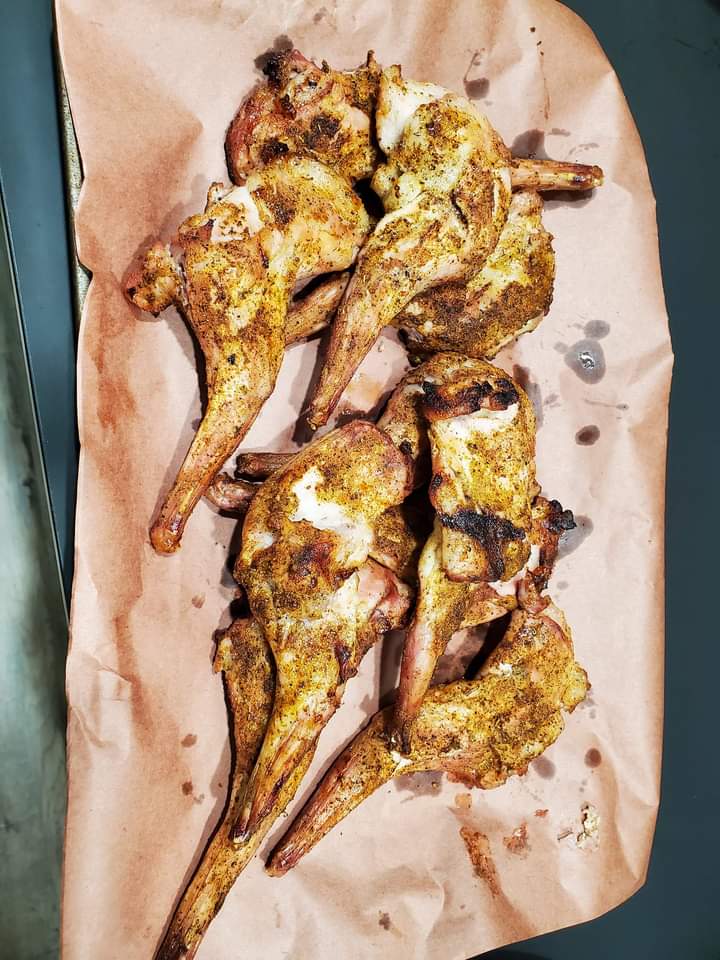 greenfarmsng's tweet photo. Have you tasted rabbit meat before?
#firsttime #meat #rabbitfarming #rabbitmeat #lagosmums #lagos4phyna https://t.co/oZXd6GVv8V