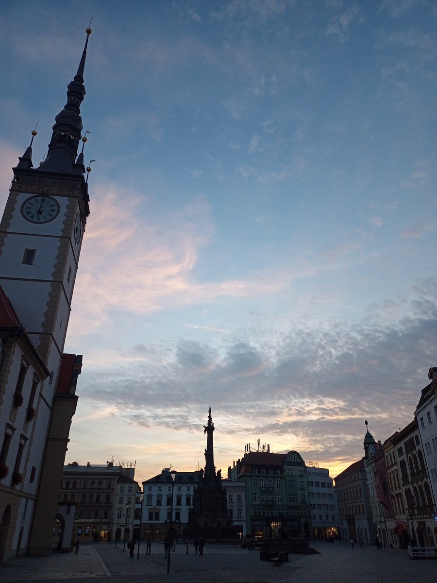 MissRitchie12's tweet photo. This is it. My final week in beautiful Olomouc. It has been a whirlwind and has been a journey of love, happiness, sadness and growth. Very lucky to be able to return home and work remotely teaching and finally see my friends 💜 https://t.co/z8uSlXGUYg