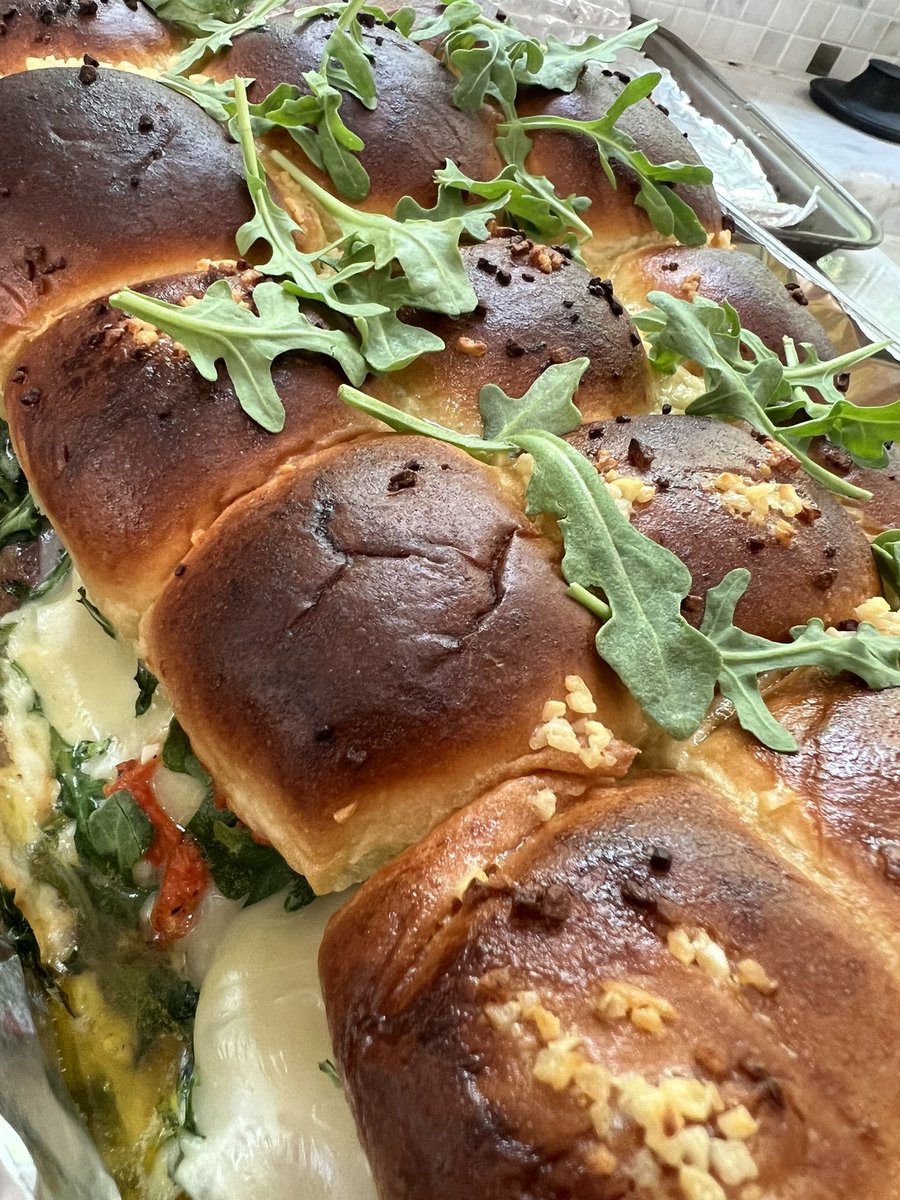 ChefSusanYtt's tweet photo. Yummy pull apart sandwiches &amp; black bean corn salad-
#ChefSusanYtterberg #CustomizedCooking #PersonalChefOrlando #ProAthletePersonalChef https://t.co/Yqz0Ybljkf https://t.co/kSRn8YDaRU