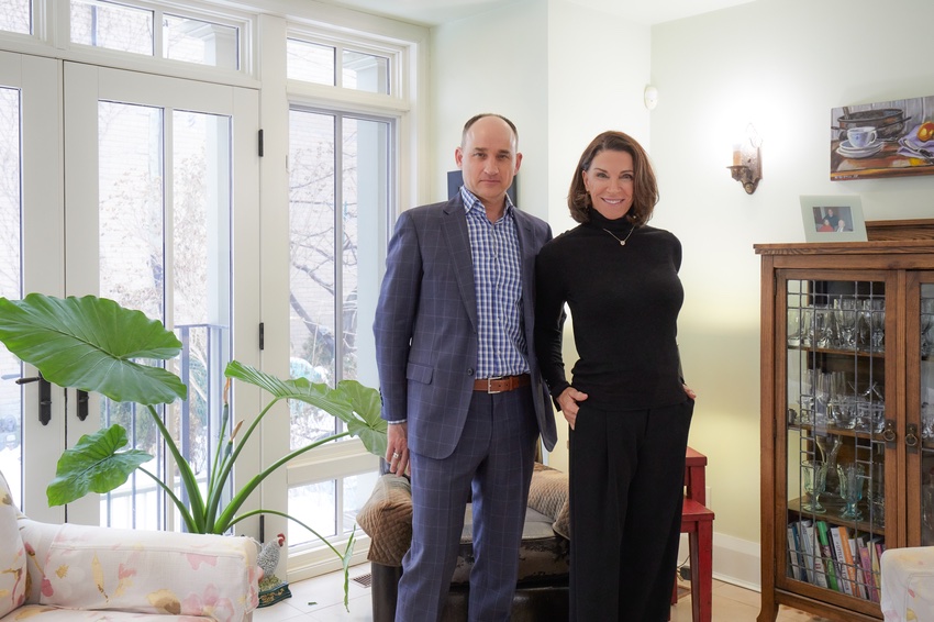 davidvisentin1's tweet photo. A brand new episode of @_loveitorlistit airs TONIGHT @9pm/10pm ET on @hgtvโ
โ
Check your TV provider's schedule for specific timing in your area. โ
Missed an episode? Catchup on HGTVGo
.
.
.
#LOVEITORLISTIT #HGTV #discoveryplus @HGTV @discoveryplus #davidvisentin https://t.co/T4L4YQLgNC