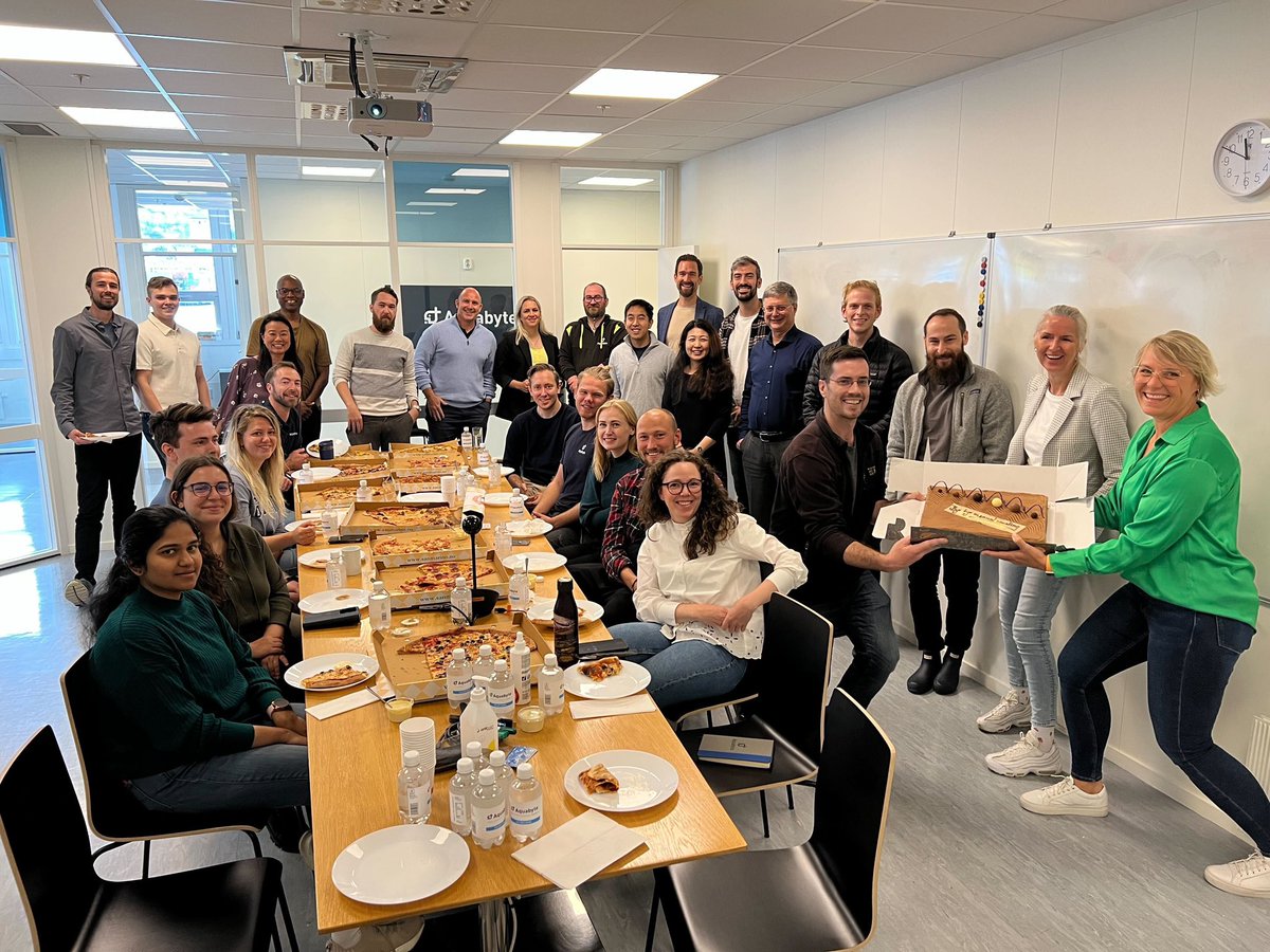 Great to get the <a href="/aquabyteai/">Aquabyte</a> team together - 75 and growing!
#aquabytegrowth #automaticlicecounting #radicallybetterfishfarming