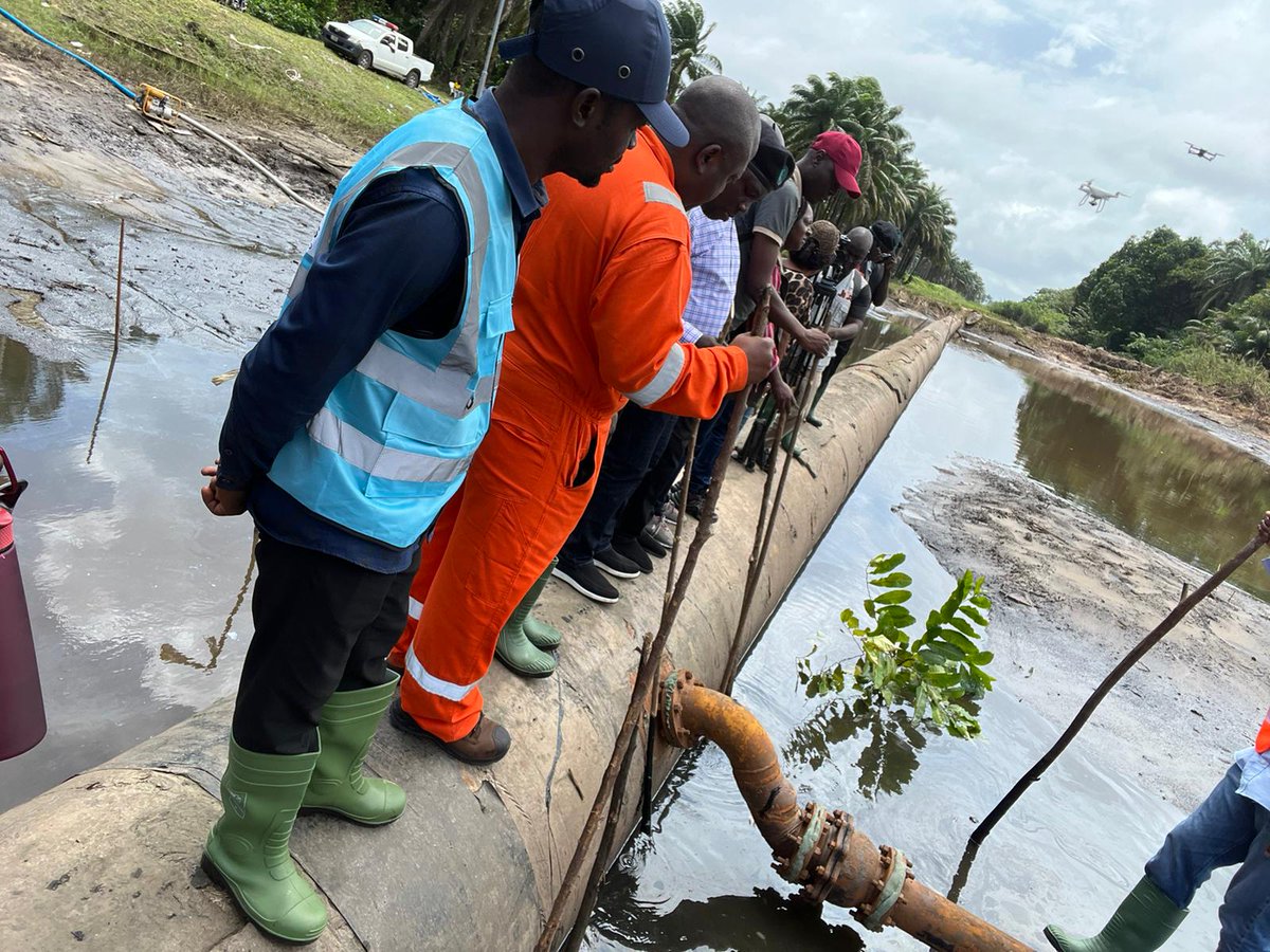 BalaWunti's tweet photo. NAPIMS, led by the GM Joint Ventures Mr. Zakariya, were in the field to inspect a major illegal connection on the Forcados export line that was reported by one of our private security contractors, Tantita. https://t.co/YmuDBNYL9E