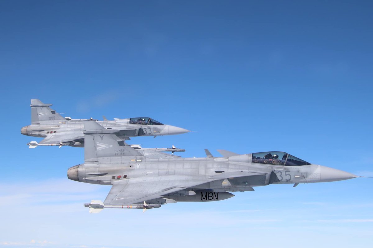 holy_sick's tweet photo. Air2Air shoot over Hungary last yer #Gripen #HuAF #aviation https://t.co/DjaCHvdkiW