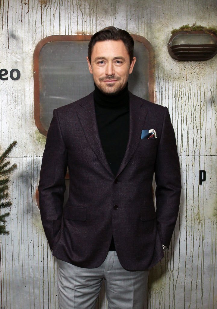 JJFeildFans's tweet photo. #JJFeild at the London premiere of 'The Peripheral'. https://t.co/mUwcAkttNg