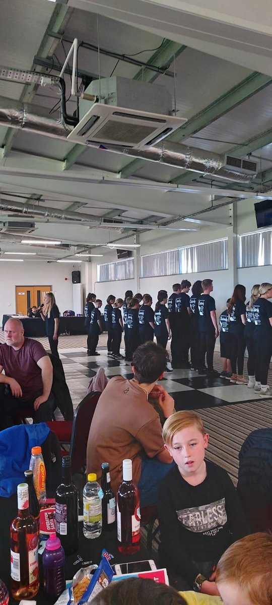 OPSanta21's tweet photo. Great event last nightwe raised £2208 !!! Thank you from us all at @OPSanta21 to all that came xx Shout outs to @MoseleyRugbyFC &amp; @BirminghamYT hosting and performing.. we love you ❤️ https://t.co/Lzdm5lcEpc