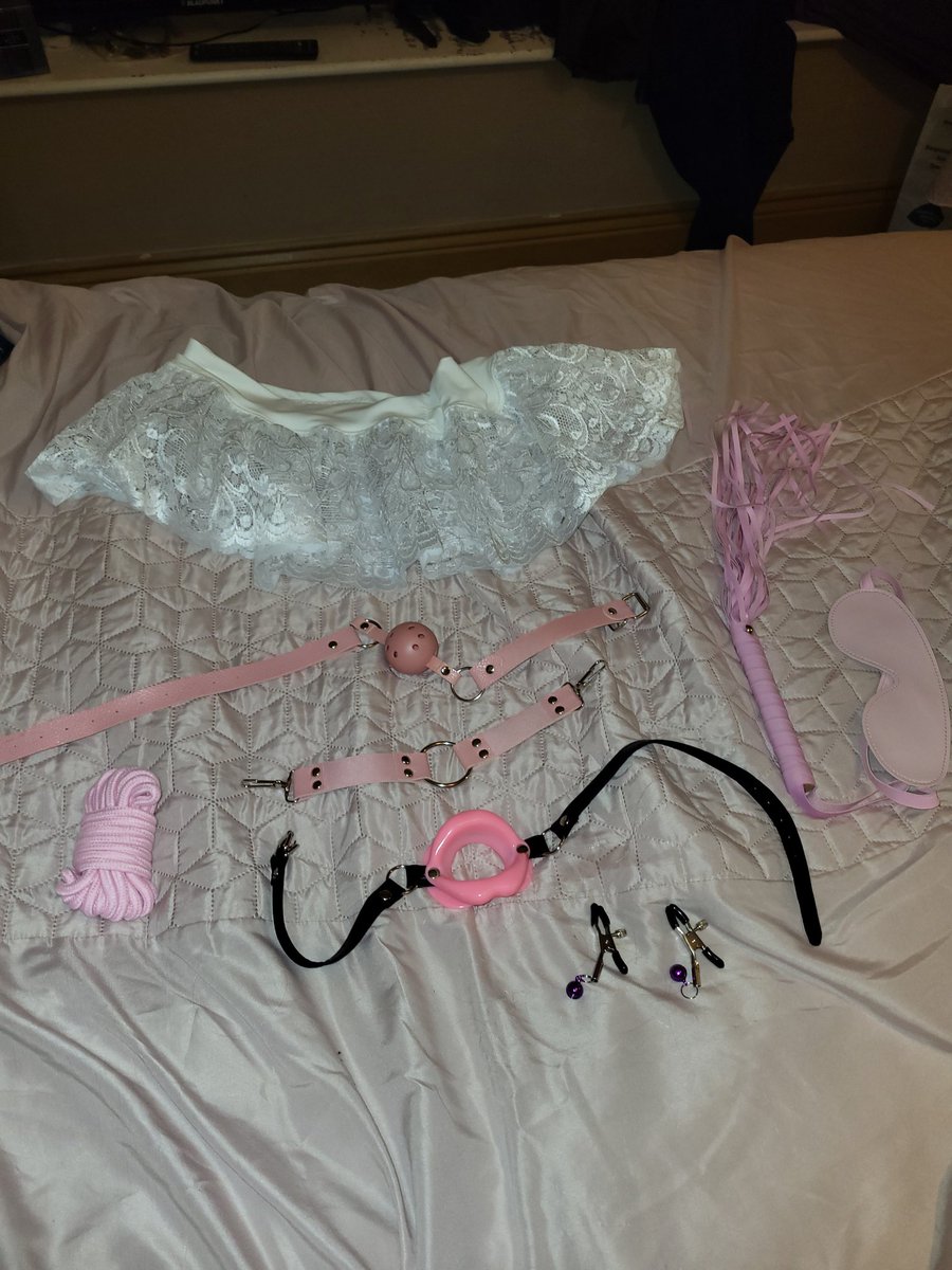 JadetheMaid1's tweet photo. Matching accessories got to have accessories thanks to @msissymaker for this entire new look 🥰 https://t.co/DuMyDuvZ4J