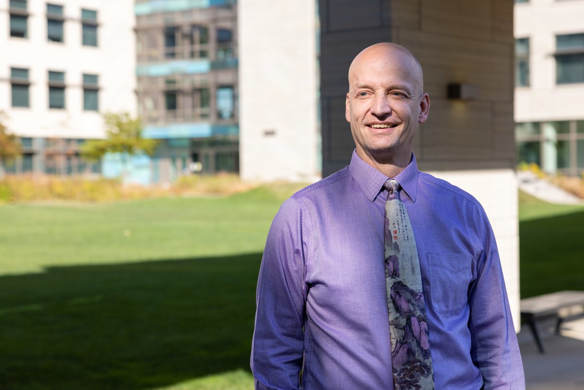 IowaMed's tweet photo. “I’m no longer comfortable with people saying it’s ‘not a big deal’ that I have a disability. It is part of me, and it made me who I am." –Robert Roghair, MD.

Roghair’s mission is to be a role model and advocate for health care workers with disabilities: https://t.co/bOr7GA8K7P https://t.co/iA0G3TVNZO