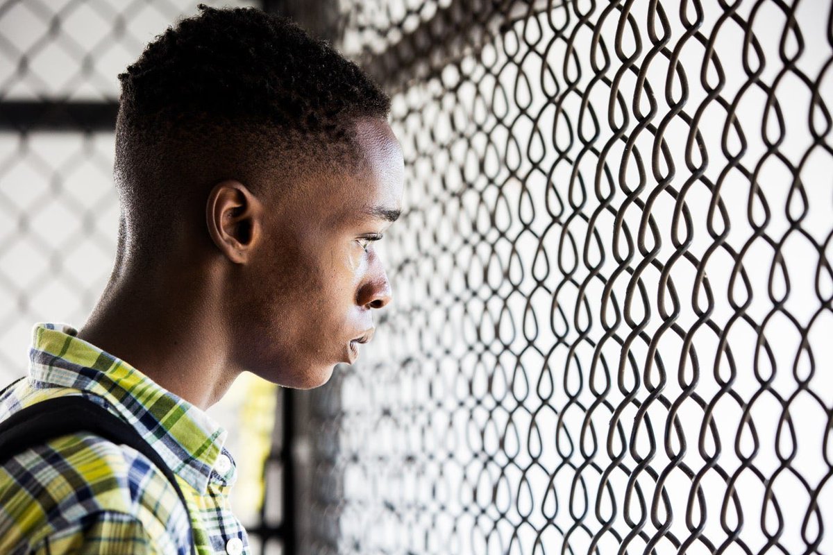 KaeliseL's tweet photo. Tarell Alvin McCraney actually wrote “In Moonlight Black Boys Look Blue”, as a drama school project and never imagined it becoming a major Hollywood movie!
#HCMM #LGBTQHistoryMonth @vannabbott https://t.co/S8cvHCaxvk