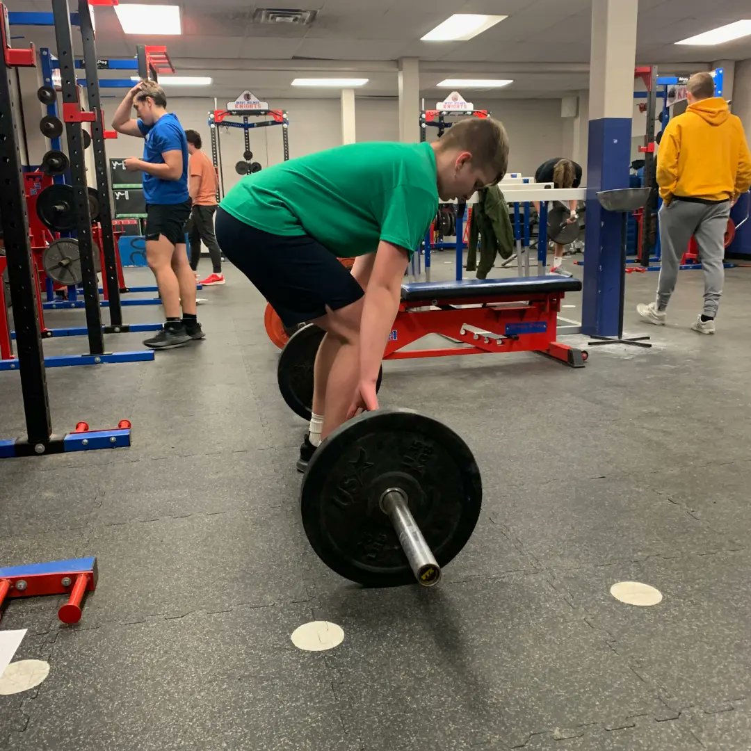 boys_holmes's tweet photo. Weightroom and track work today! One week before first official practice! Can't wait! #WereBetterTogether https://t.co/TcCYkt7HmW