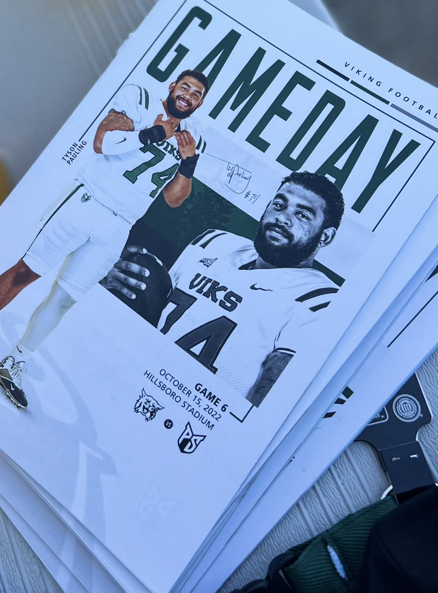 VVUHSD's tweet photo. Our @Silverado_HS grad Tyson Pauling is a standout on the O-Line for Portland State! @TysonPauling74 was featured on the cover of the game program this weekend! @psuviksFB https://t.co/4pqYwAgSun