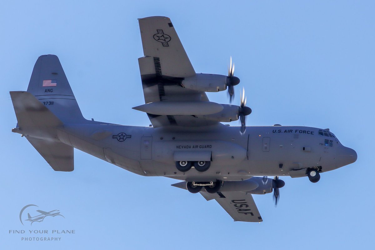 MrFindYourPlane's tweet photo. Nevada ANG
ROLER01 C-130H 93-7311 #ADFDBE
On final approach for KBNA.
#AvGeek #aviationphotography #milair #planespotting https://t.co/obp3dEMkKg