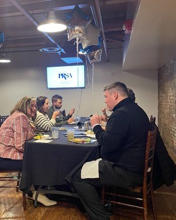PRSANebraska's tweet photo. #TriviaNight was a blast! We enjoyed food, drinks and a variety of #PR and pop culture trivia. Congrats to Monique Farmer and Jeremy Maskel for being the trivia champs! Each received an @OmahaSteaks gift card. Thanks to @swansonrussell, our event sponsor! #PRSANE #MemberMonday https://t.co/nLUzErXV6Y