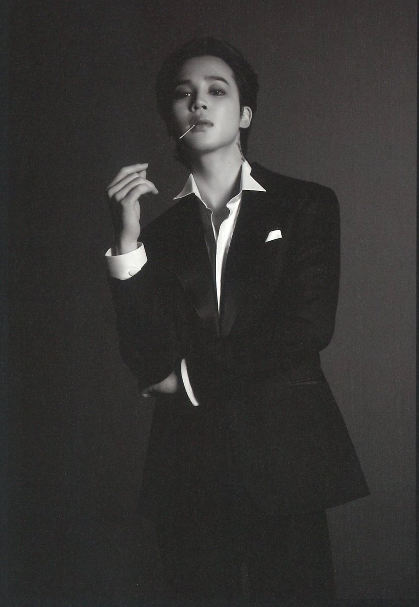 Ederlin0417's tweet photo. — 📸 Imágenes de #JIMIN para su Photo Folio “Me Myself, and Jimin ‘ID : Chaos’’ | @BTS_twt https://t.co/FSx5GMJJk2