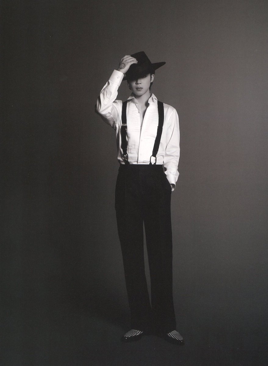 Ederlin0417's tweet photo. — 📸 Imágenes de #JIMIN para su Photo Folio “Me Myself, and Jimin ‘ID : Chaos’’ | @BTS_twt https://t.co/88FUS5aT2p